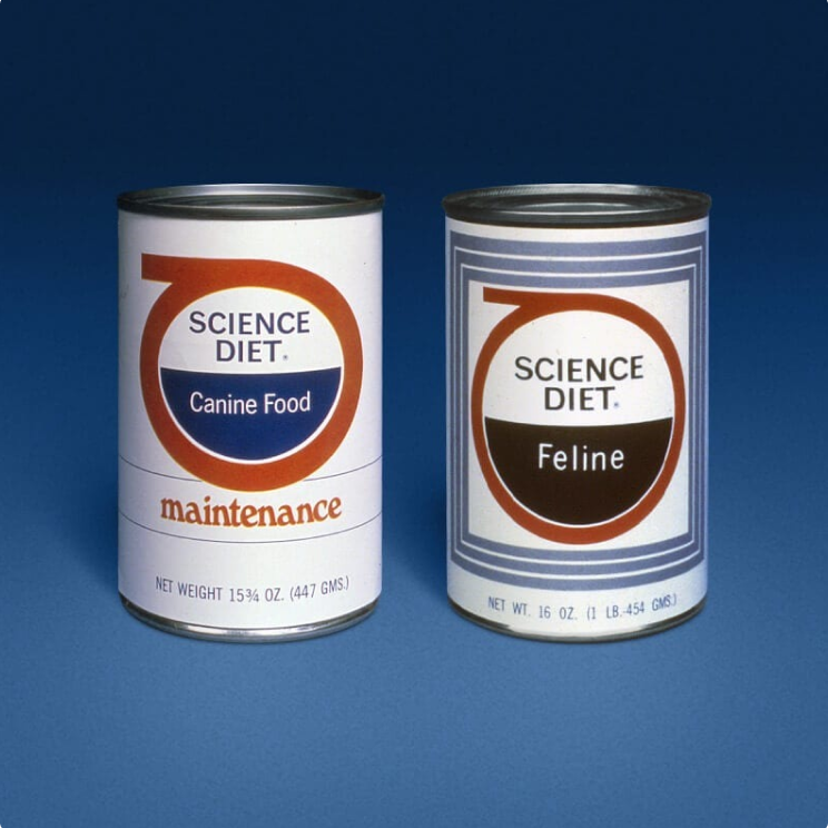 Dos latas de Science Diet - para perros y para gatos
